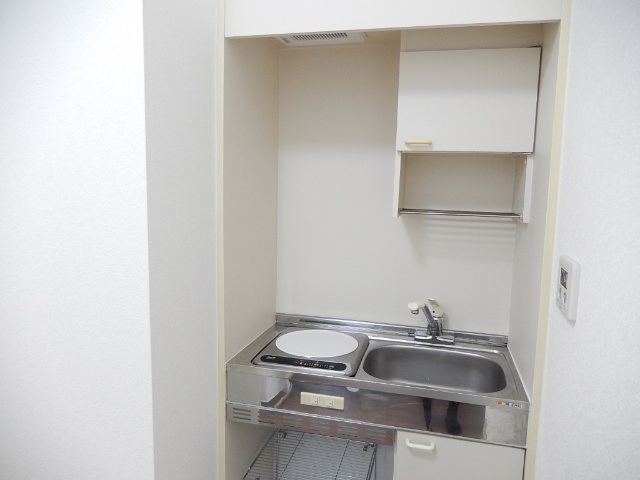 キッチン　※写真は１０７号室になります。
