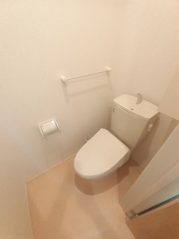トイレ　落ち着いたトイレです