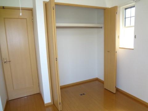 収納　クローゼット