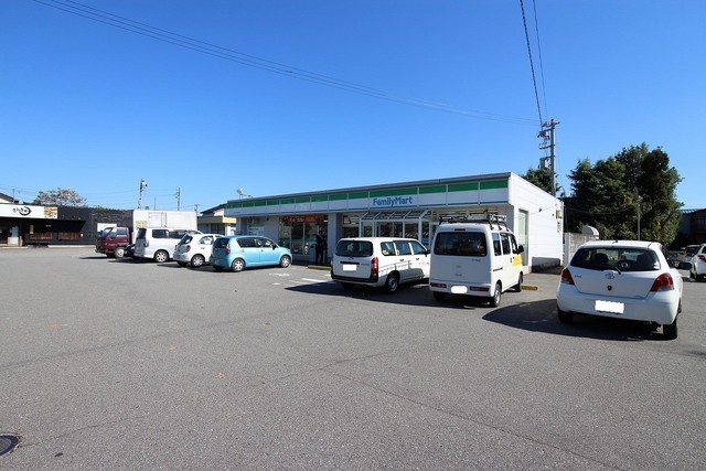 コンビニ　ファミリーマート富山千代田町店（コンビニ）まで880m