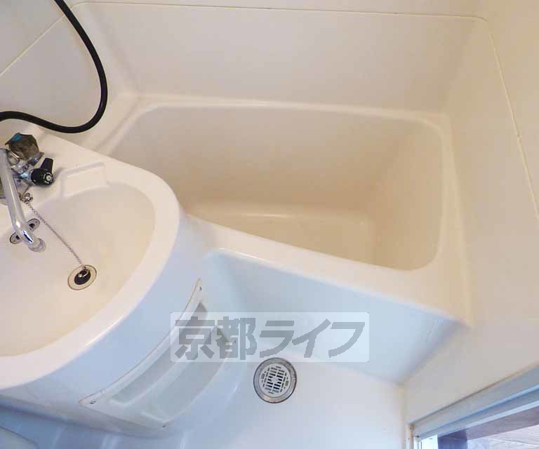 バス・シャワールーム　バスです。
