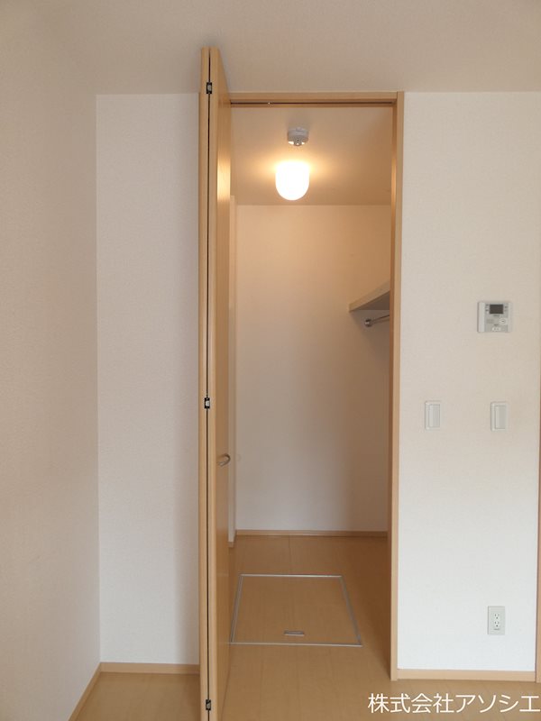 収納　ウォークインクロゼット