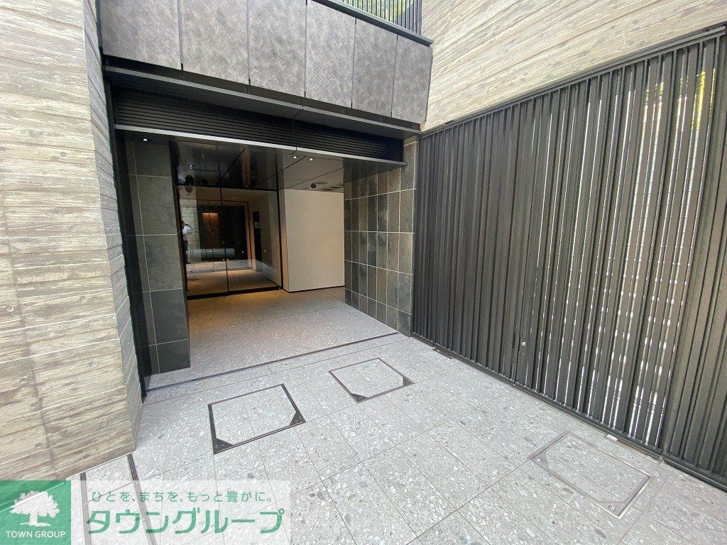 エントランス　お問合せは(株)タウンハウジングレジデンス事業部【03-…