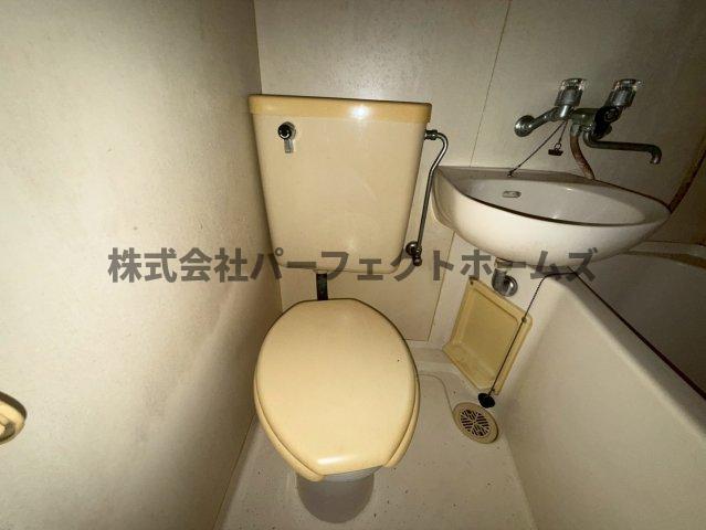 トイレ　清潔感のあるトイレです