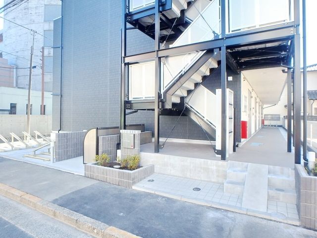 エントランス　★エントランス★