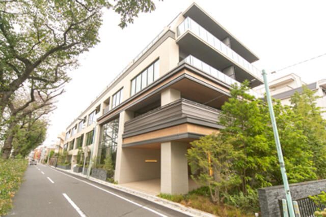 建物外観　外観は落ち着いています