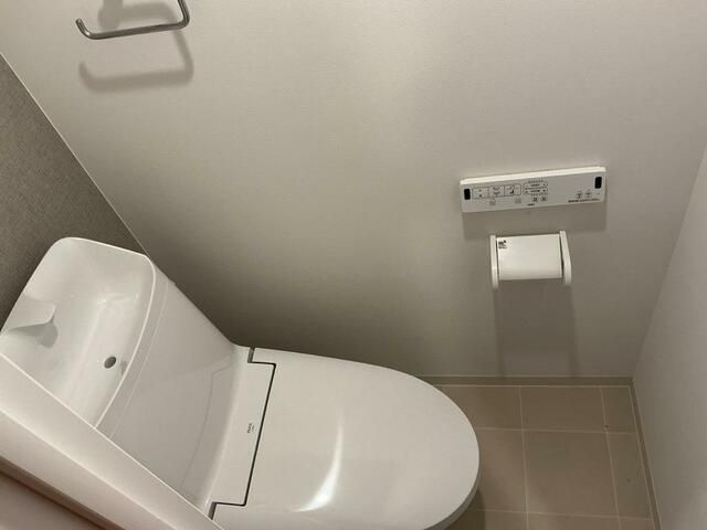 トイレ　コンパクトで使いやすいトイレです