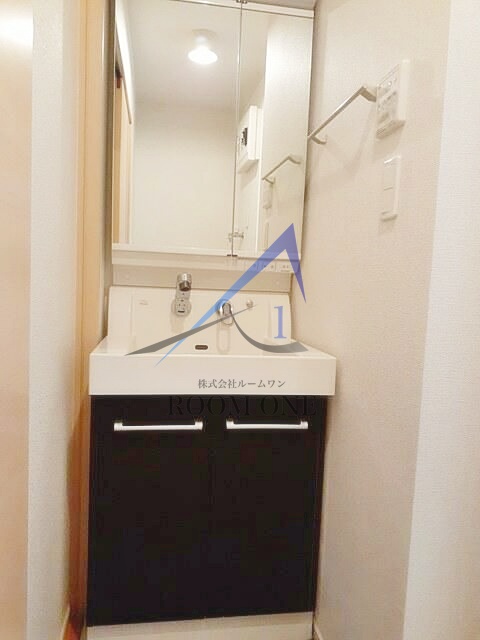 洗面設備　洗面台です。