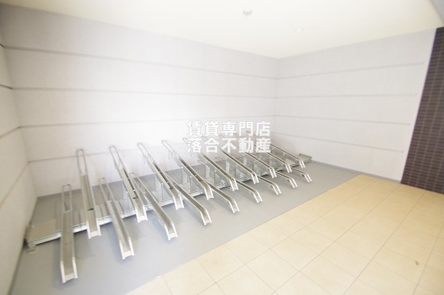 その他共有部分　敷地内駐輪場完備