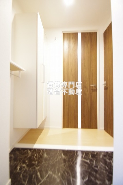 玄関　落ち着いた玄関