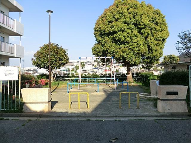 公園　神大寺第三公園（公園）まで417m