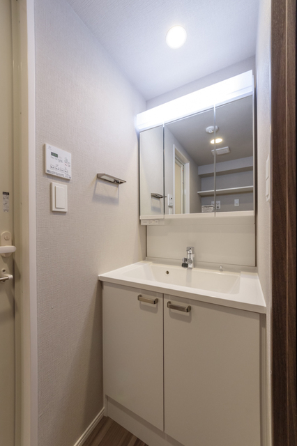 洗面設備　※写真は同タイプ住戸です。