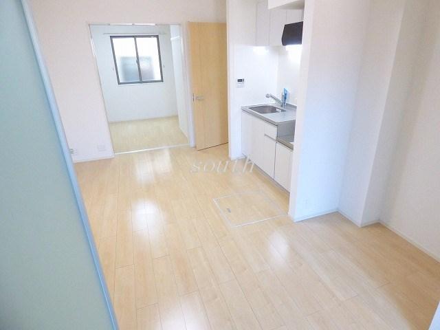 居室・リビング　開放感溢れる広々としたお部屋です♪