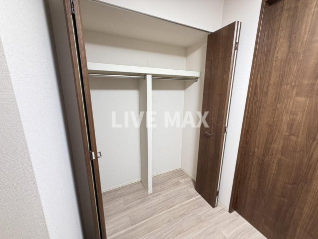 収納　※別部屋の写真になります。