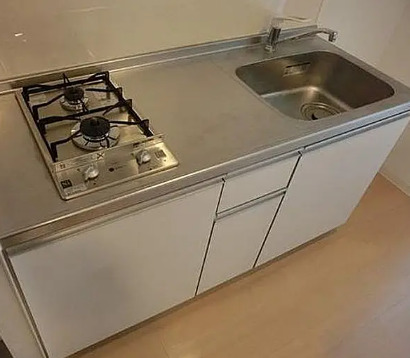 キッチン　別部屋の画像を使用しております。