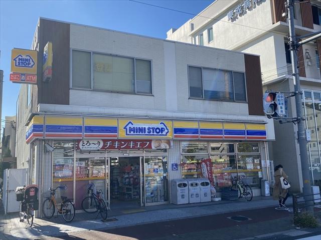 コンビニ　ミニストップ（コンビニ）まで161m