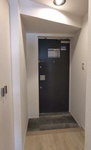 玄関　※こちらのお写真は他部屋になり参考写真です※