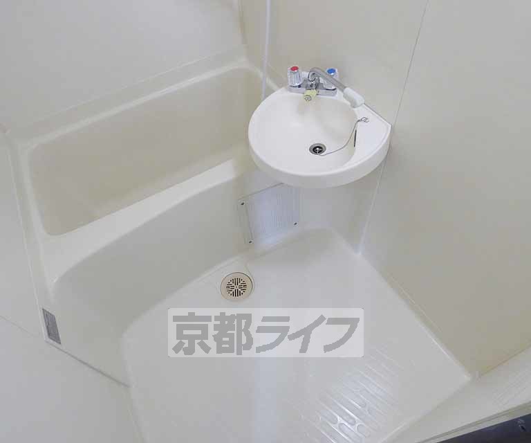バス・シャワールーム　綺麗な室内です。