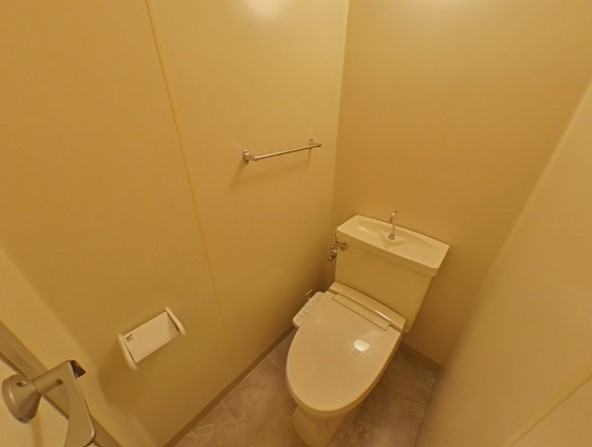 ＪＲ山陽本線 中庄駅 徒歩5分 4階建 築41年のトイレ写真