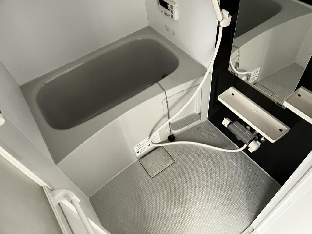 バス・シャワールーム　※同モデル・同タイプの写真を使用