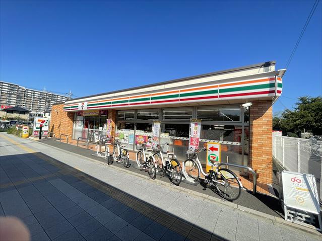 コンビニ　セブン－イレブン岩槻駅西口店（コンビニ）まで1541m