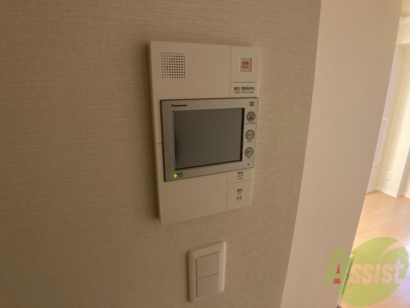 セキュリティ　ＴＶモニター付インターホンです。来客者の顔が見えるので安心！