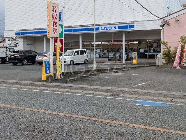 コンビニ　ローソン甲府城東三丁目店（コンビニ）まで465m