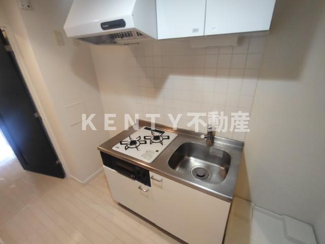キッチン　コンパクトなキッチンで掃除もラクラク