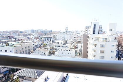 バルコニー　別部屋の写真となります。