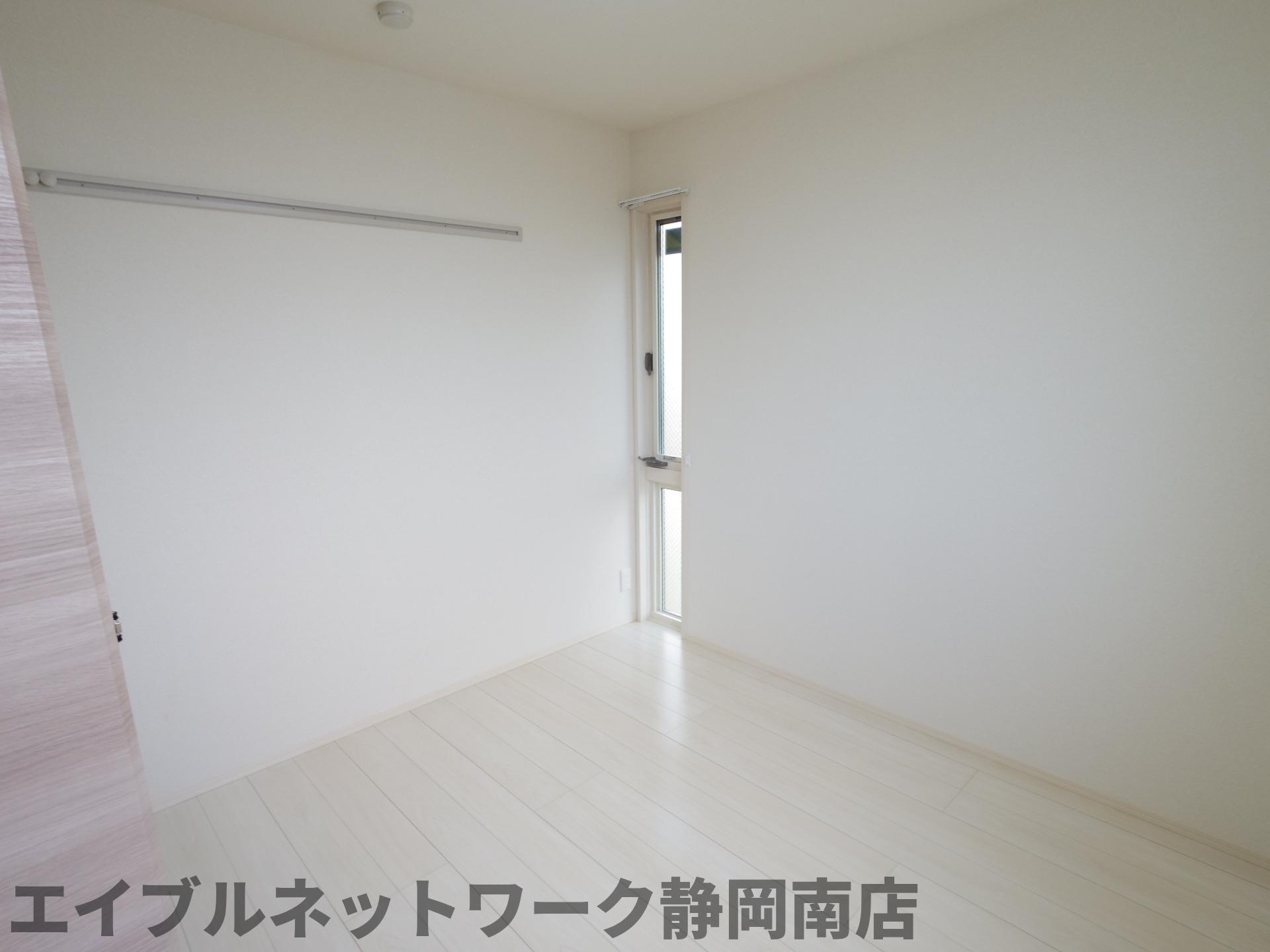 その他部屋・スペース　明るい色調の室内です