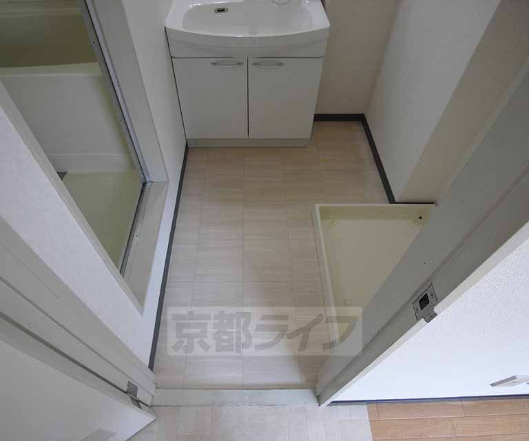 洗面設備　脱衣洗面所です。