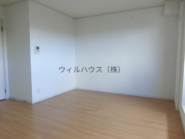 居室・リビング　室内きれいです！