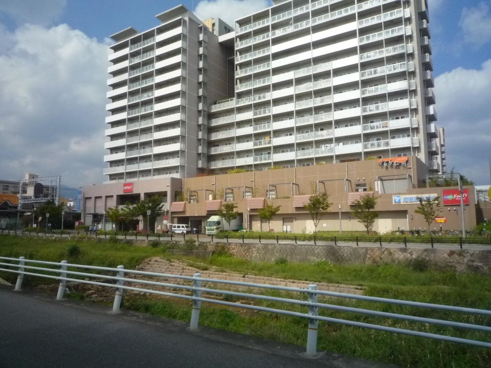 ホームセンター　さらら仁川（ホームセンター）まで1939m