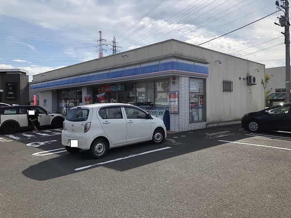 コンビニ　ローソン（コンビニ）まで800m