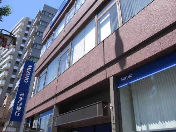 銀行　みずほ銀行 三ノ輪支店（銀行）まで631m
