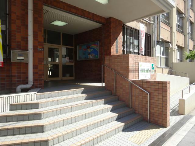 中学校　大阪市立花乃井中学校（中学校）まで479m