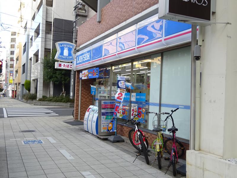 コンビニ　ローソン 上本町五丁目店（コンビニ）まで240m