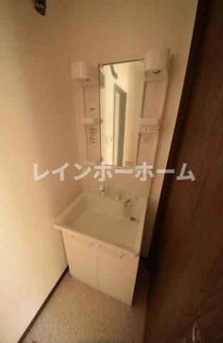 洗面設備　洗面所です