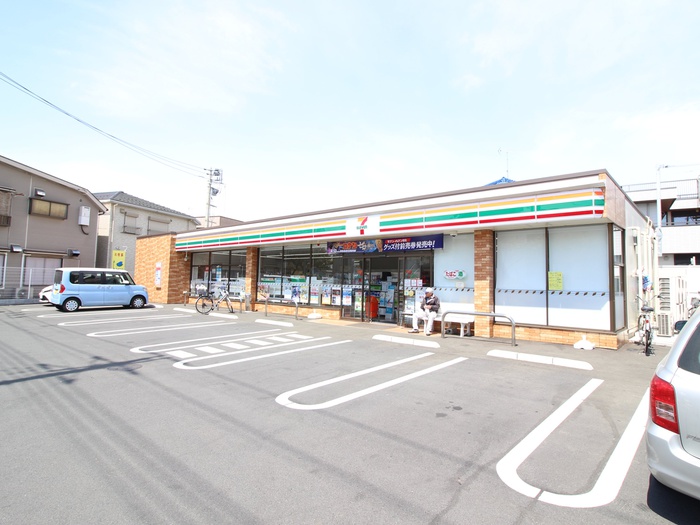 コンビニ　セブンイレブン東大和上北台駅北店（コンビニ）まで500m
