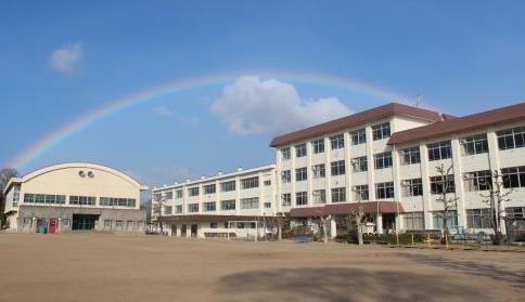 小学校　東広島市立高屋西小学校（小学校）まで2366m