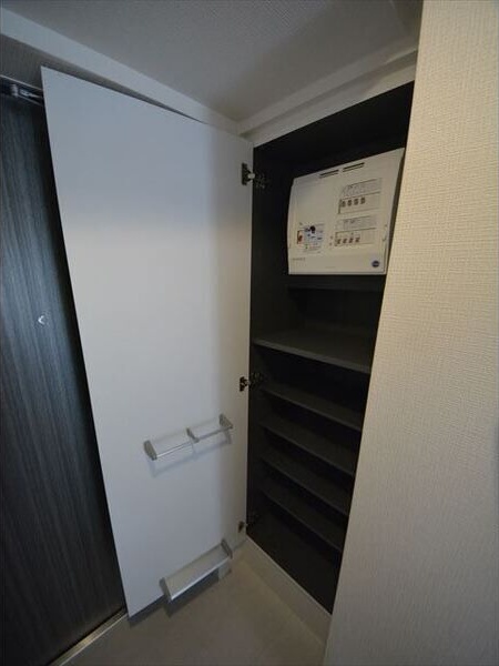 玄関　名古屋で一番初期費用の安い賃貸専門の不動産会社です(^^)