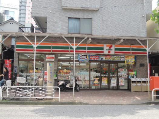 コンビニ　セブンイレブン牡丹店（コンビニ）まで151m