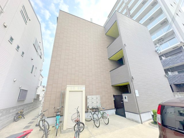 建物外観　綺麗な外観の素敵なお部屋があなたを待っています。