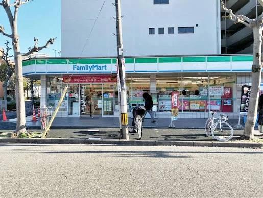 コンビニ　ファミリーマート 鶴舞店（コンビニ）まで215m