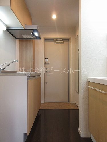居室・リビング　※別号室参考写真