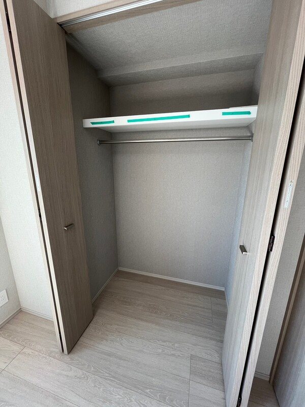 収納　奥行きのあるクローゼット完備♪(同建物の別部屋の写真)
