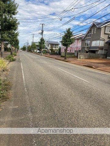 その他　前面道路（その他）まで0m