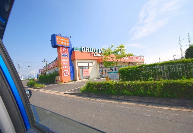 ドラックストア　ココカラファイン東香里店（ドラッグストア）まで626m