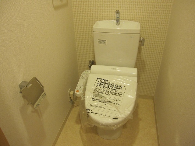 西鉄天神大牟田線 高宮駅 徒歩8分 11階建 築13年のトイレ写真