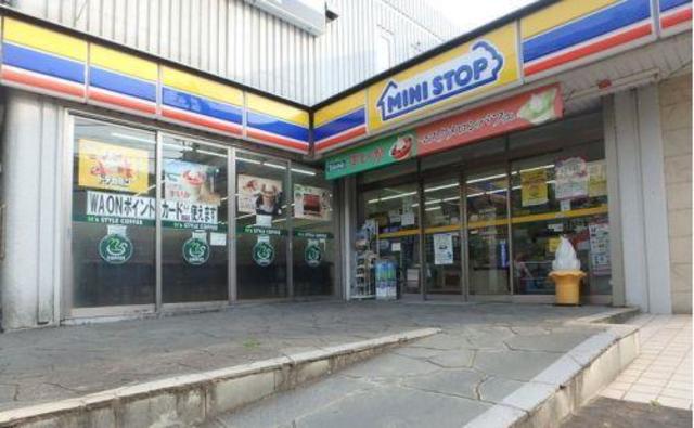 コンビニ　ミニストップたまプラーザ店（コンビニ）まで465m